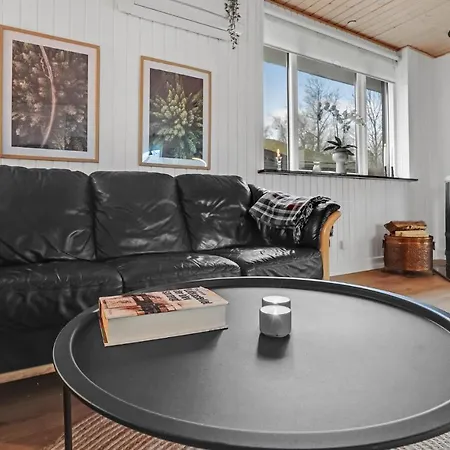 2 Bedroom Awesome In 펜션 아벤라
