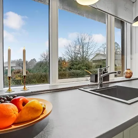 펜션 2 Bedroom Awesome In 아벤라